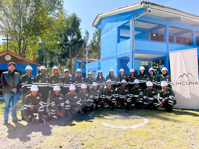 Lincuna y Fuerzas Armadas realizan cursos gratuitos de capacitación en minería
