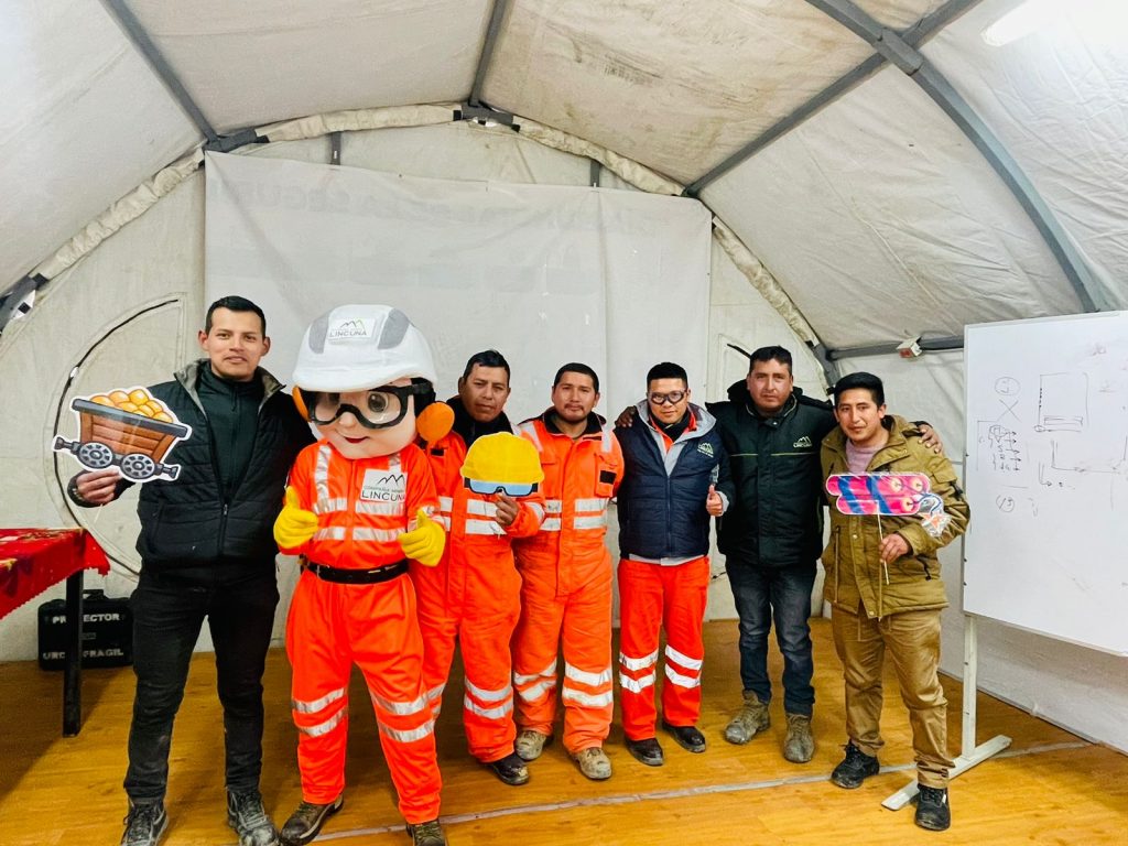 En Lincuna celebramos el Día del Ingeniero de Minas 19 482264182 1086544436610288 2480228267426309562 n