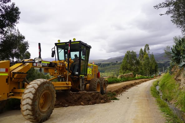 Iniciamos trabajos de mantenimiento de la carretera Recuay-Aija