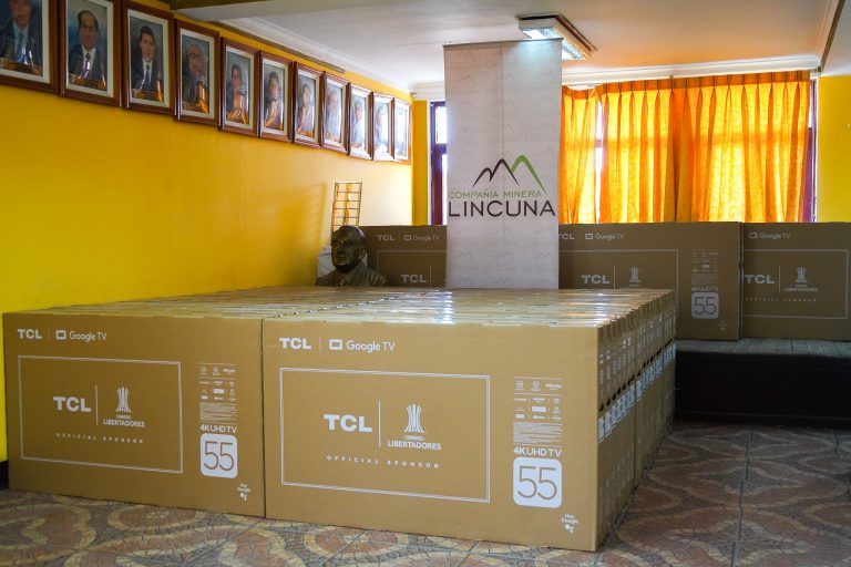 Entregamos 200 televisores a instituciones educativas de Recuay
