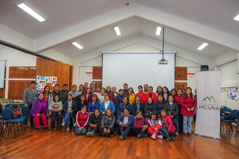 Impulsamos la comprensión lectora en Recuay con talleres para docentes y estudiantes