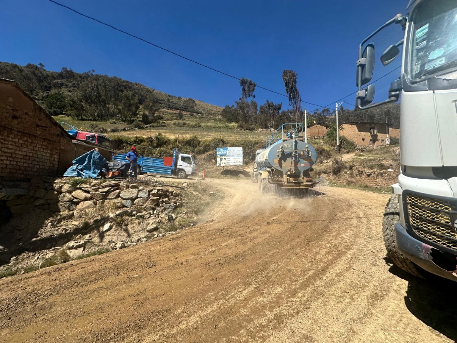 Iniciamos trabajos de mantenimiento de la carretera Recuay-Aija 3 517342964_1176013397663391_19983191517528151_n