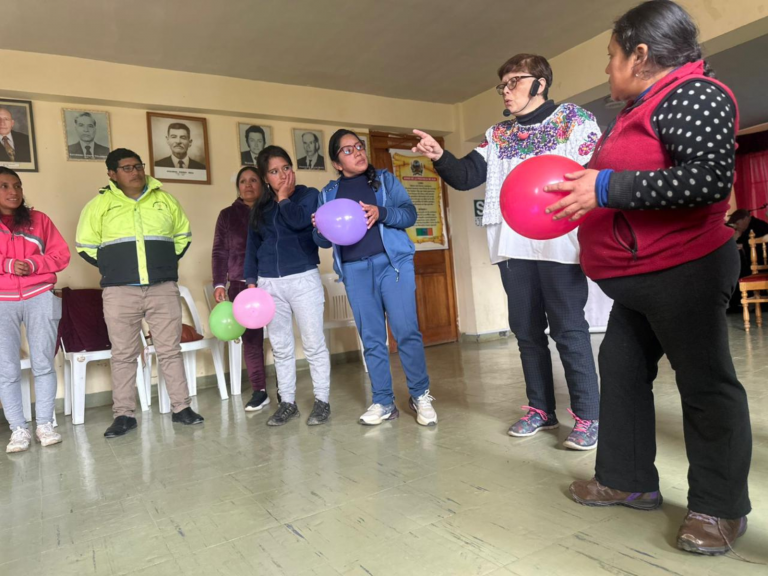 Fortalecemos las habilidades de los padres de familia en Aija 2 Summit (11)