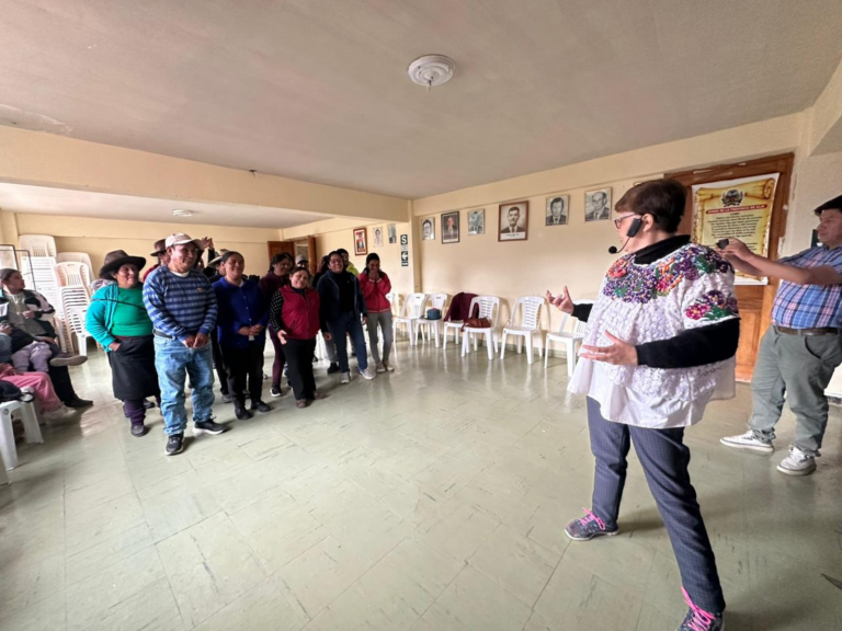 Fortalecemos las habilidades de los padres de familia en Aija 4 Summit (13)
