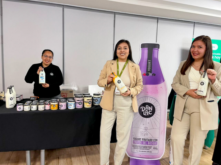 Lincuna organiza Feria de Salud y Beneficios para promover el bienestar de sus colaboradores 2 Summit (18)
