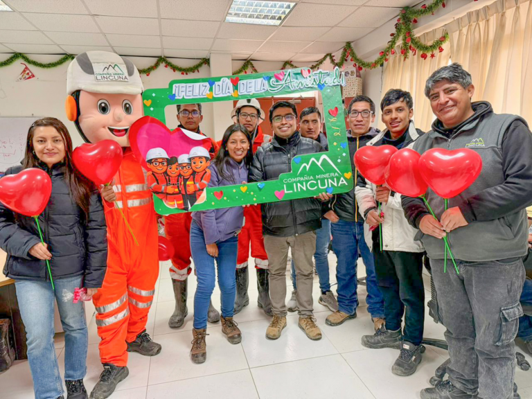 En Lincuna la amistad también se construye trabajando juntos