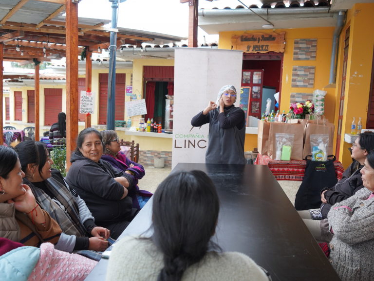 Se realizó jornada de capacitación a emprendedores locales en Aija y Recuay 3 CapacitacionproveedoresyecoferiantesLincuna3